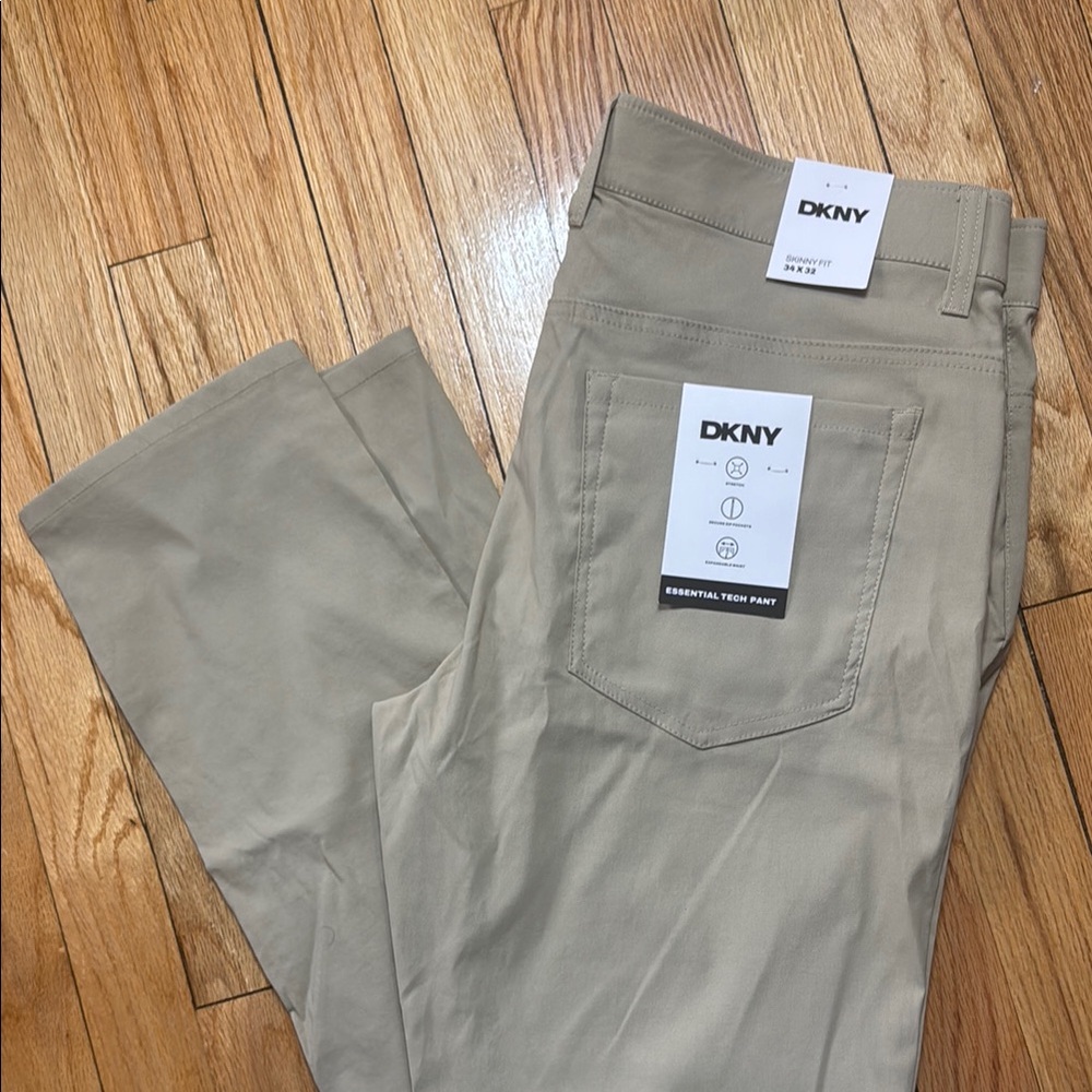 DKNY Essential Tech Pants in Tan Size 34x32